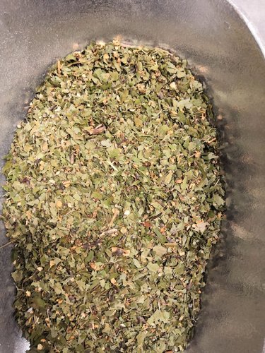 Weißdornblätter mit Blüten, geschnitten 500 g
